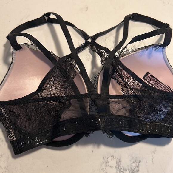 Victoria secret bra - Picture 3 of 3